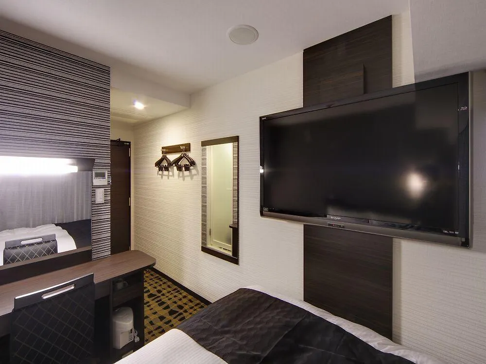 Apa Hotel Shimbashi Onarimon Tokio 3*,